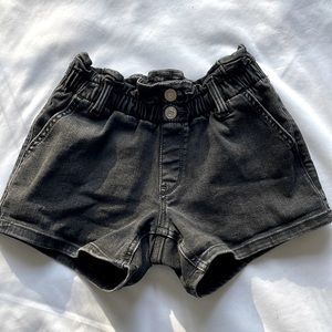 abercrombie kids black jean stretchy shorts. Girls Size 9/10. Perfect condition.